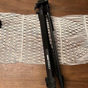 Sunpak 5858DLX Tripod